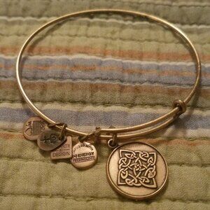 Alex & Ani St Patrick's Irish Celtic Knot Bracelet